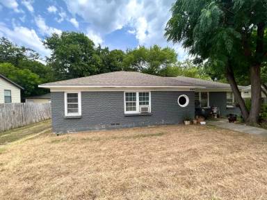 Main picture of 6363 Hollis Ave