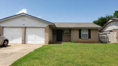 Main picture of 645 NW 18th Pl