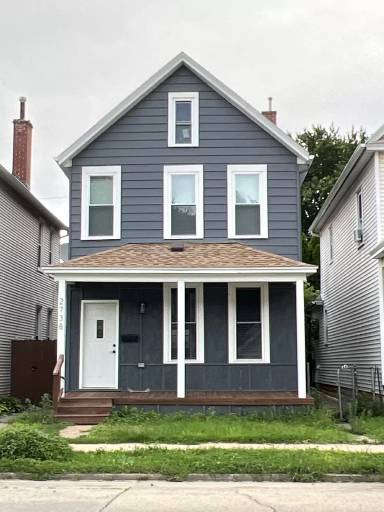 Main picture of 2738 Jackson St