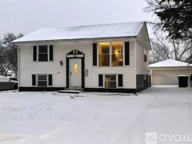 Main picture of 41 N Cedar Ln