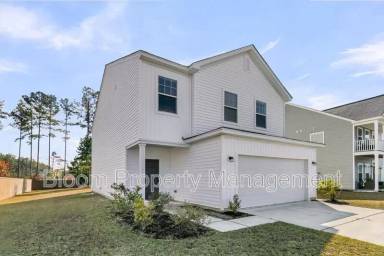 Main picture of 247 Lucca Dr