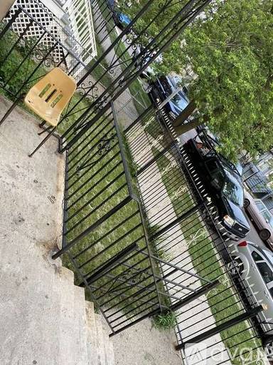 Main picture of 4348 W Potomac Ave