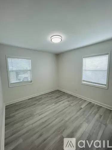 Main picture of 3320 W San Juan St