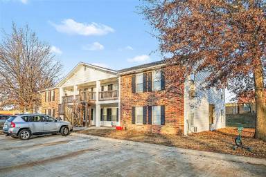 Main picture of 1614 E Kansas City Rd