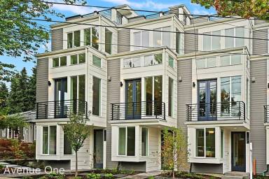 Main picture of 712 W Bertona St