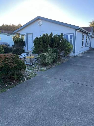 Main picture of 2976 Spinnaker Dr