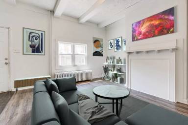Main picture of 811 Industry St
