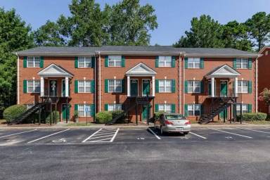 Main picture of 600 Mitchell Bridge Rd