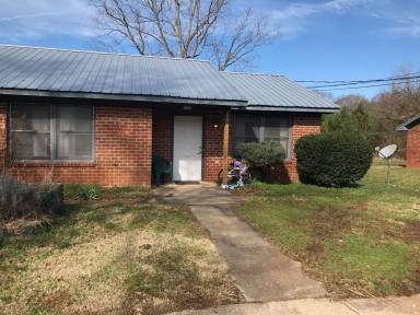 Main picture of 145-147 Dement St