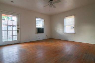 Main picture of 3356 E Grant Ave