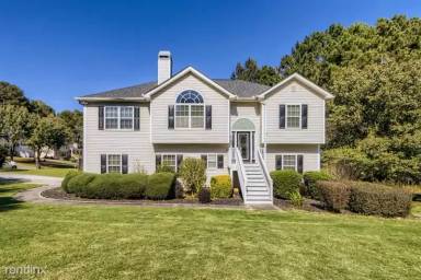 Main picture of 3800 Autumn View Ln NW