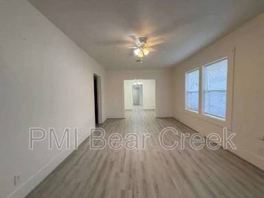 Main picture of 3014 Rosalie St