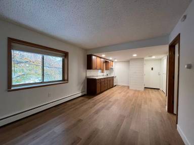Main picture of 307 3rd Ave NW