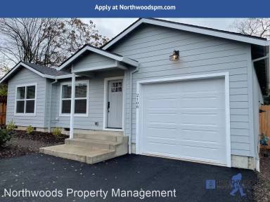 Main picture of 2110 College Way