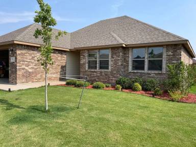 Main picture of 341 Brazos Dr