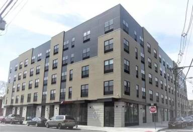 Main picture of 429 Bergen Ave