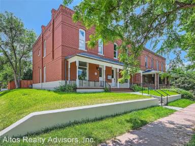 Main picture of 204 W 5th Ave