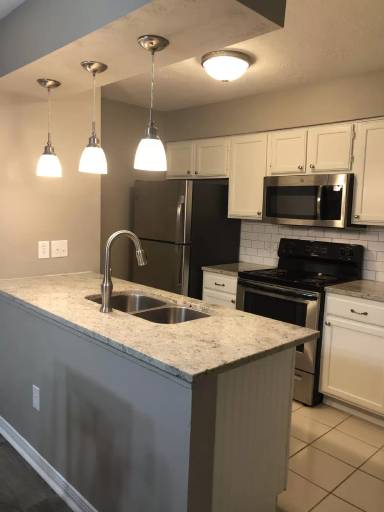 Main picture of Sycamore Village II Condominiums