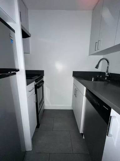 Main picture of 164 W 73rd St