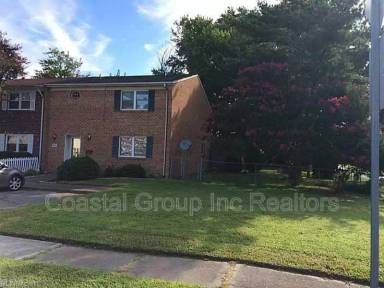 Main picture of 800 Saint Denis Ct