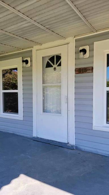 Main picture of 315 W Depot St