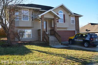 Main picture of 704 W Ridgecrest St