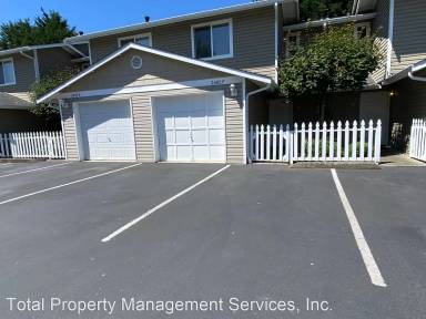 Main picture of 2402 Milton Way