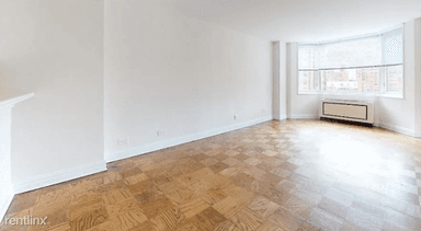 Main picture of 400 E 71st St Apartments