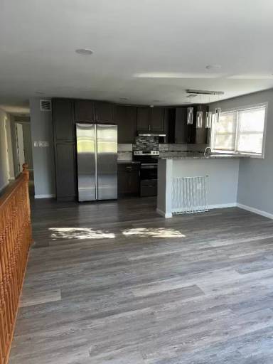 Main picture of 452 Rand St