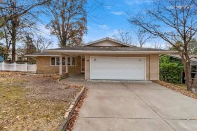Main picture of 1721 Cecelia St