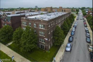 Main picture of 4400 S Drexel Blvd