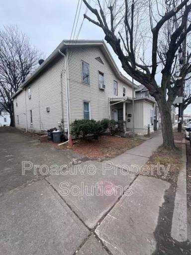 Main picture of 850 Capouse Ave