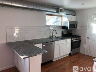 Main picture of 5008 Penn Ave