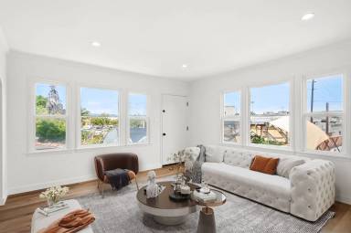 Main picture of 1520 Ocean Park Blvd