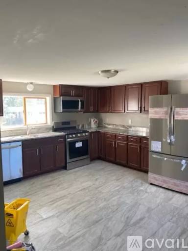 Main picture of 187 Needham St