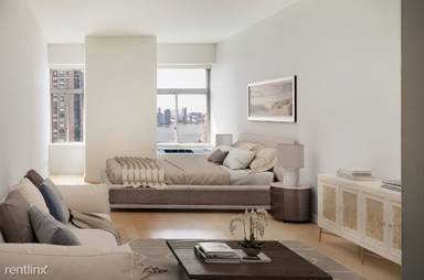 Main picture of 100 Washington St