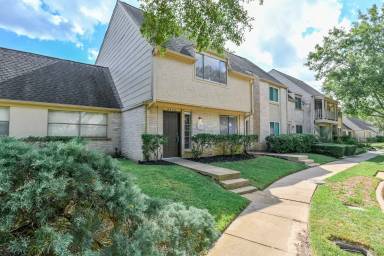Main picture of 6428 Alisa Ln