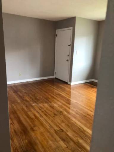 Main picture of 9221 Phillip Ave