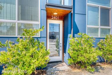 Main picture of 2401 14th Ave S