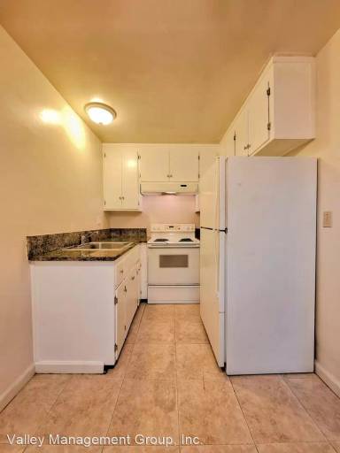 Main picture of 684 Vine St