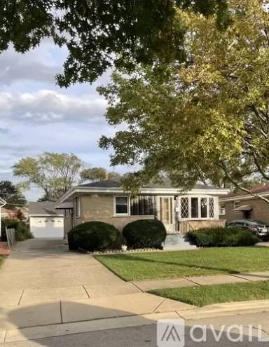 Main picture of 4921 N Opal Ave