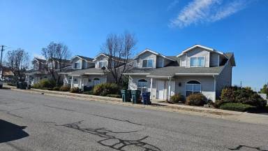 Main picture of 2633 N Howard St
