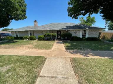 Main picture of 1651 SW 86th St