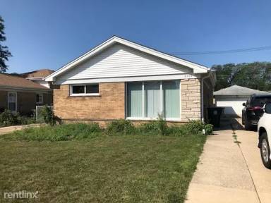Main picture of 6912 N Crawford Ave