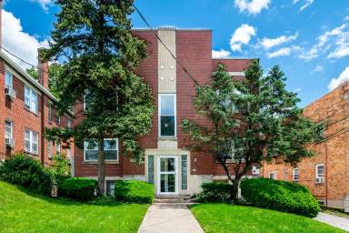 Main picture of 5828 Ridge Ave
