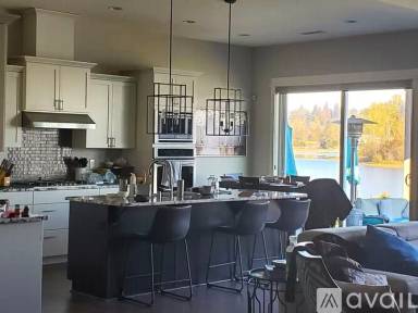Main picture of 455 Lilac Ln