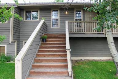 Main picture of 1807 W Koch St