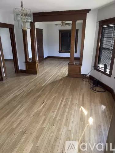 Main picture of 70 Broad Ave