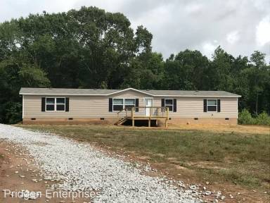 Main picture of 8631 Highway 72 W