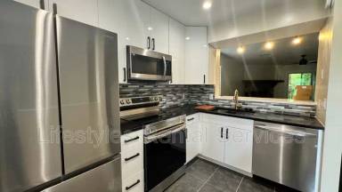 Main picture of 2074 Utah Ave
